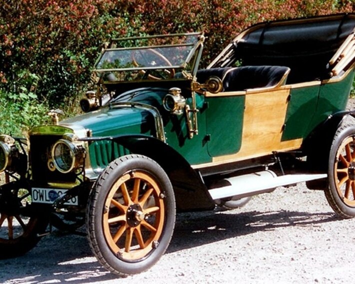 Adler 5/11 PS front view