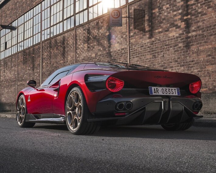 New Alfa Romeo 33 Stradale 2023