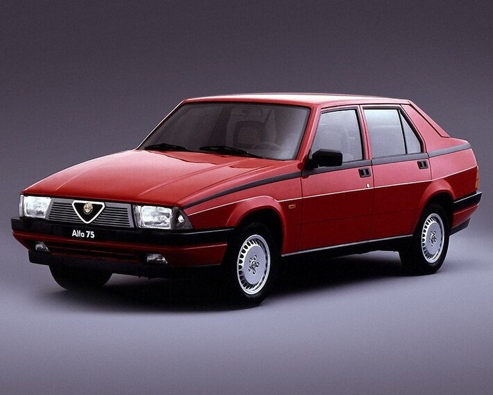Alfa Romeo 75 V6 side profile