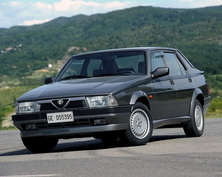 Alfa Romeo 75 ETCC racing