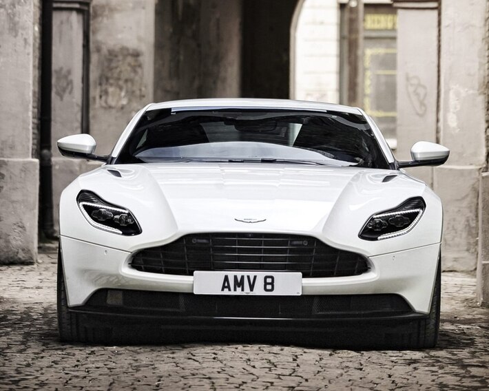 2018 Aston Martin DB11 V12