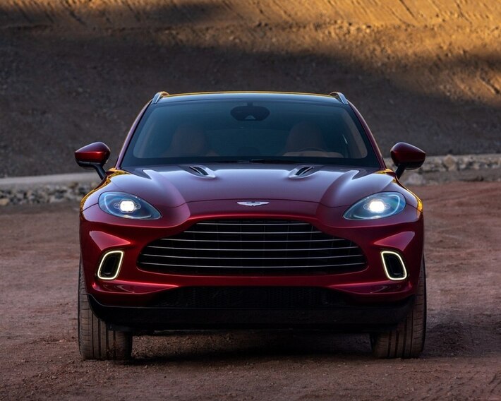 2021 Aston Martin DBX V8