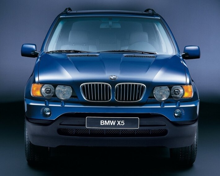 BMW X5 — SAV segment originator