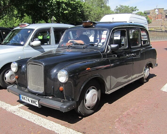 Carbodies FX4 London Taxi
