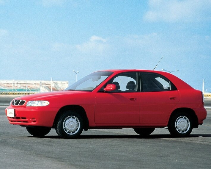 Daewoo Nubira II Sedan
