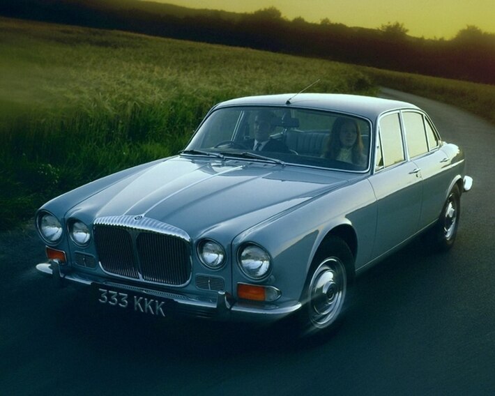 Daimler Sovereign XJ6