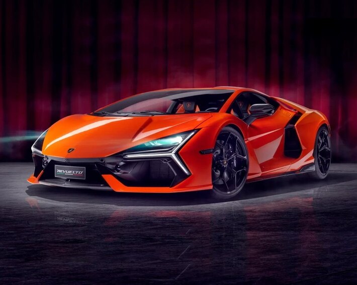 2024 Lamborghini Revuelto PHEV