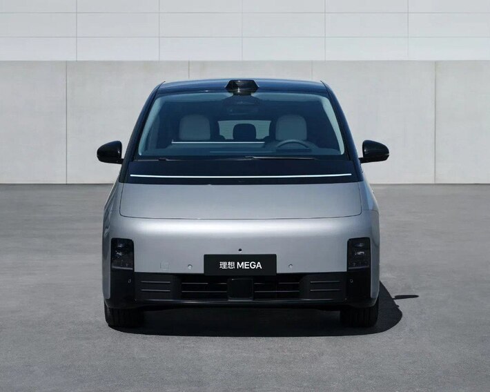 Li Auto MEGA electric MPV