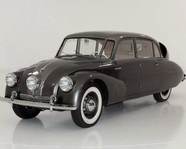 Tatra 87