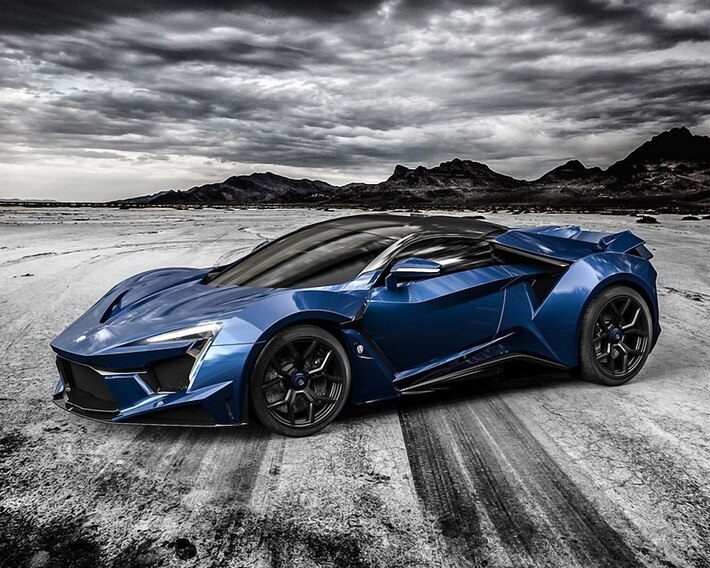 W Motors Fenyr SuperSport
