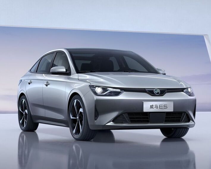 Weltmeister EX6 mid-size electric SUV