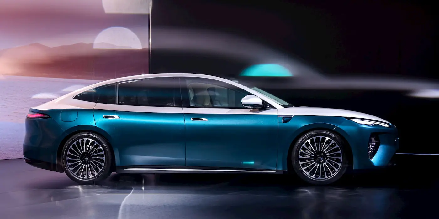 BYD Seal 08 Flagship Sedan Smashes Records with 65,000 Locked-In Orders — What It Means for Azerbaijan