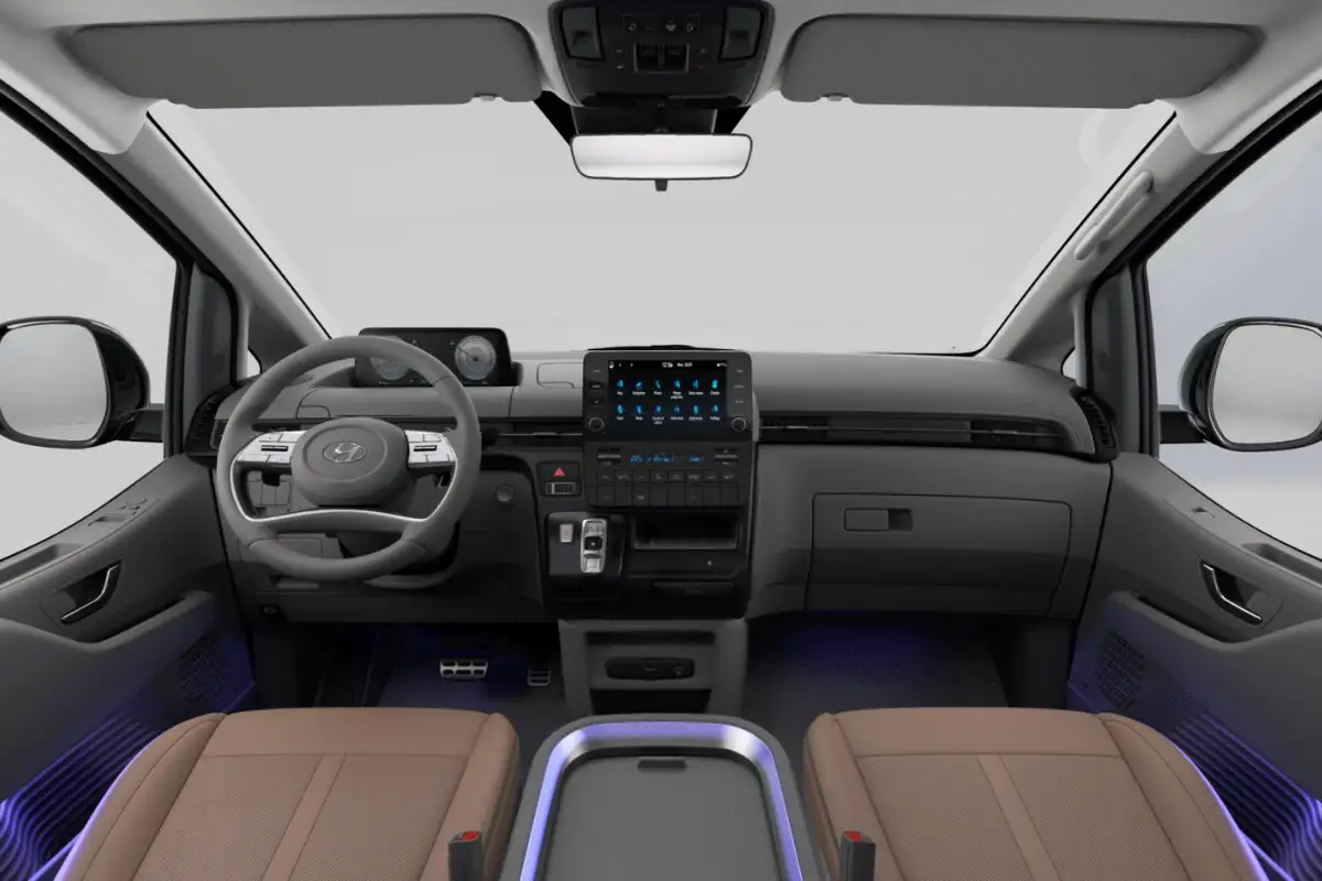 Hyundai Staria İç Məkan 2026