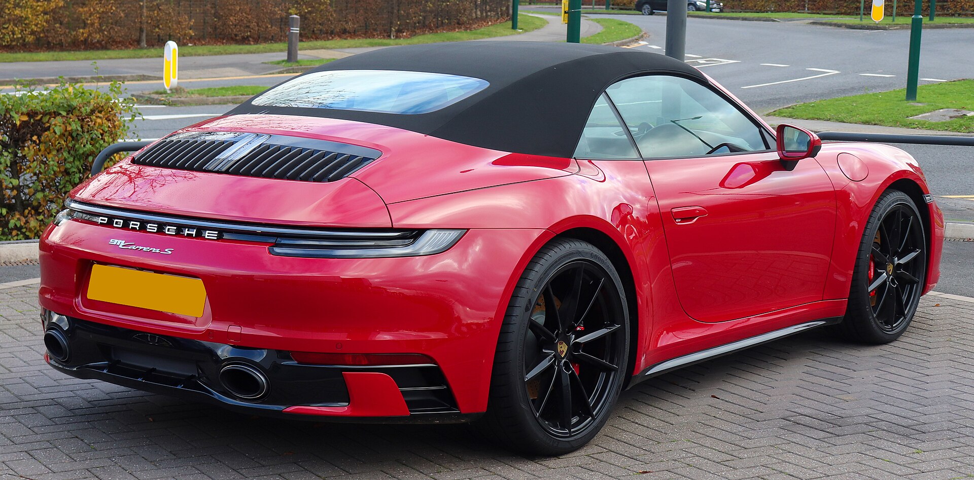 Iconic Rear View of the 2026 Porsche 911
