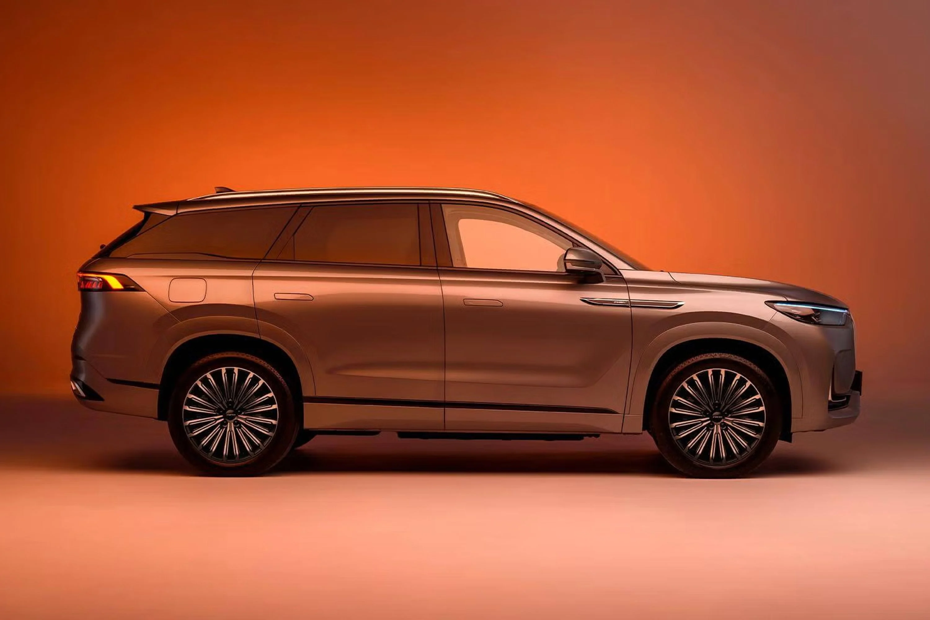 2026 Jaecoo J8 Side Profile