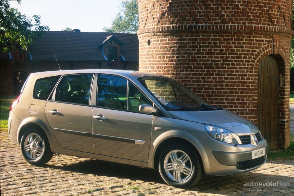 Bakıda Renault Grand Scenic MPV