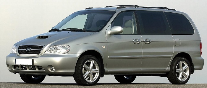 Bakıda Kia Carnival MPV