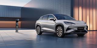 2026 BYD Sealion 07 DM-i Yan Görünüş