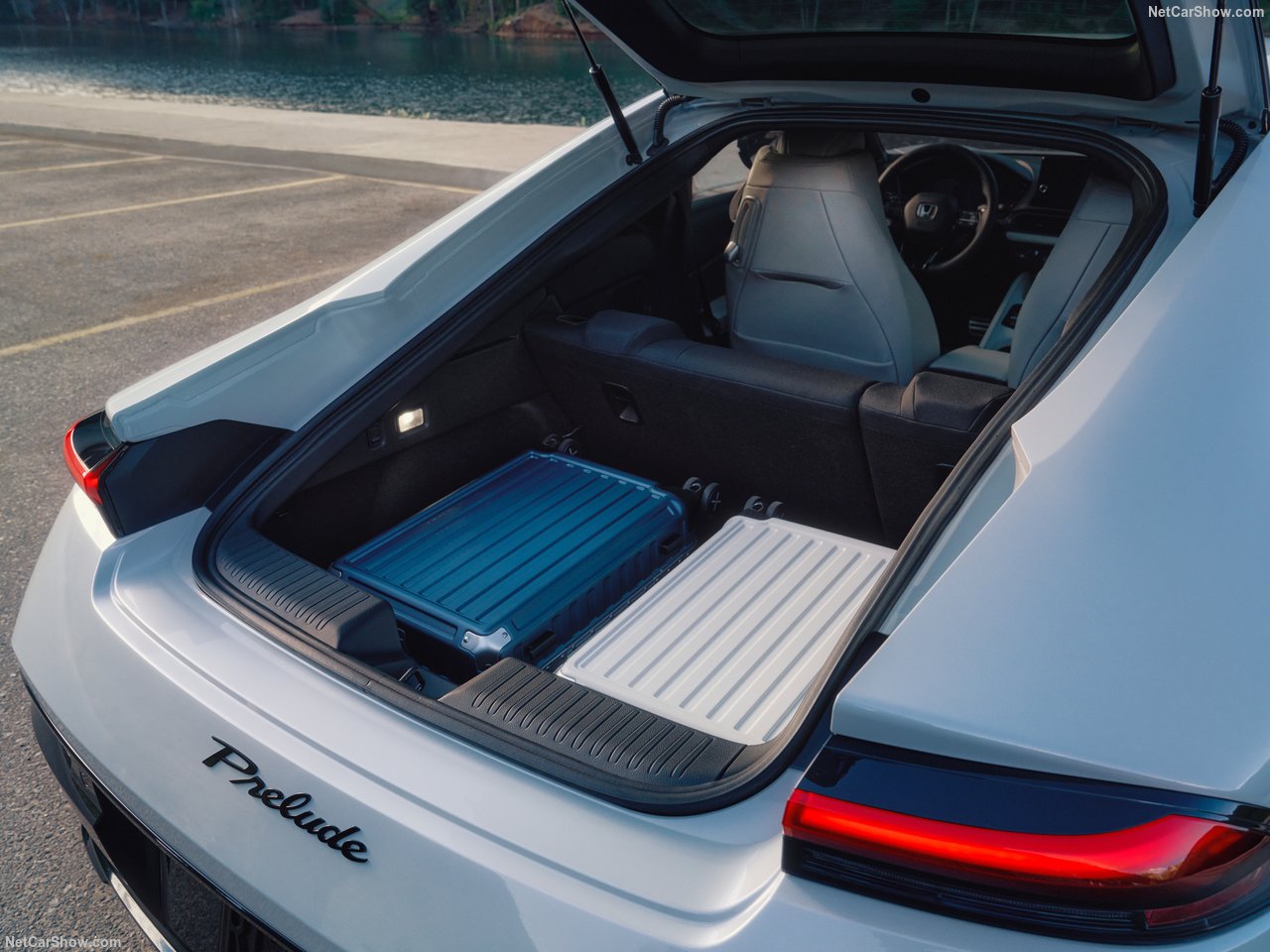 2026 Honda Prelude Outdoor Lifestyle Shot